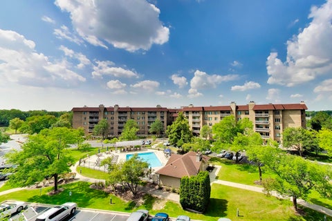 Tiny photo for 1220 Rudolph Road #5B, Northbrook, IL 60062 (MLS # 12742021)