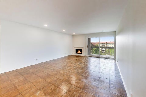 Tiny photo for 1220 Rudolph Road #5B, Northbrook, IL 60062 (MLS # 12742021)