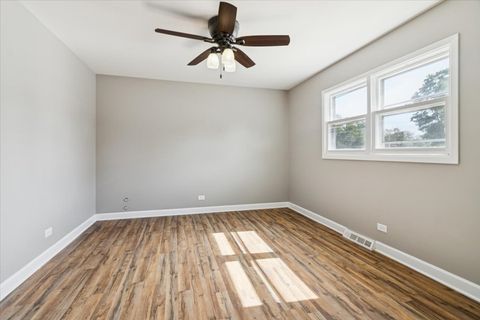 Tiny photo for 317 N Central Avenue, Wood Dale, IL 60191 (MLS # 12485594)