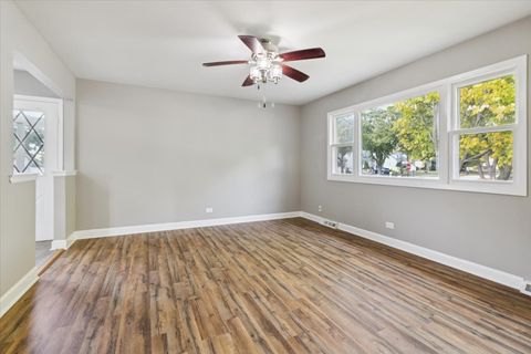 Tiny photo for 317 N Central Avenue, Wood Dale, IL 60191 (MLS # 12485594)