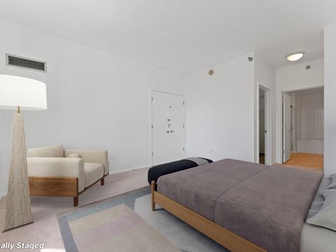 Tiny photo for 330 N Jefferson Street #1704, Chicago, IL 60661 (MLS # 12621462)