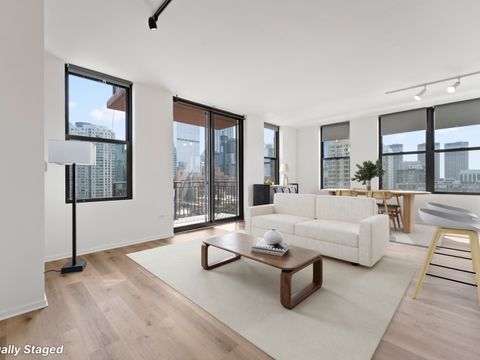 Tiny photo for 330 N Jefferson Street #1704, Chicago, IL 60661 (MLS # 12621462)