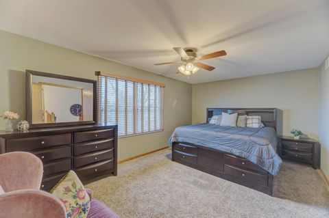 Tiny photo for 460 Springwood Lane, Bolingbrook, IL 60440 (MLS # 12575656)