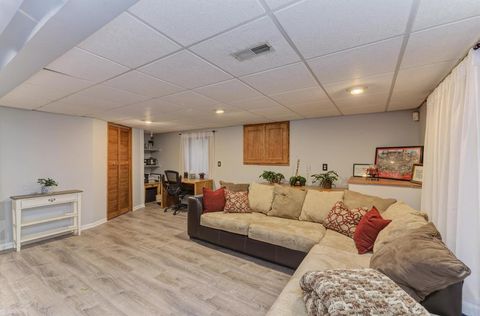 Tiny photo for 460 Springwood Lane, Bolingbrook, IL 60440 (MLS # 12575656)