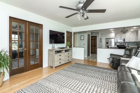 Tiny photo for 1524 Clarkson Court, Naperville, IL 60565 (MLS # 12468984)