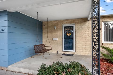 Tiny photo for 2326 KINGSWAY Drive, Bettendorf, IA 52722 (MLS # QC4269379)