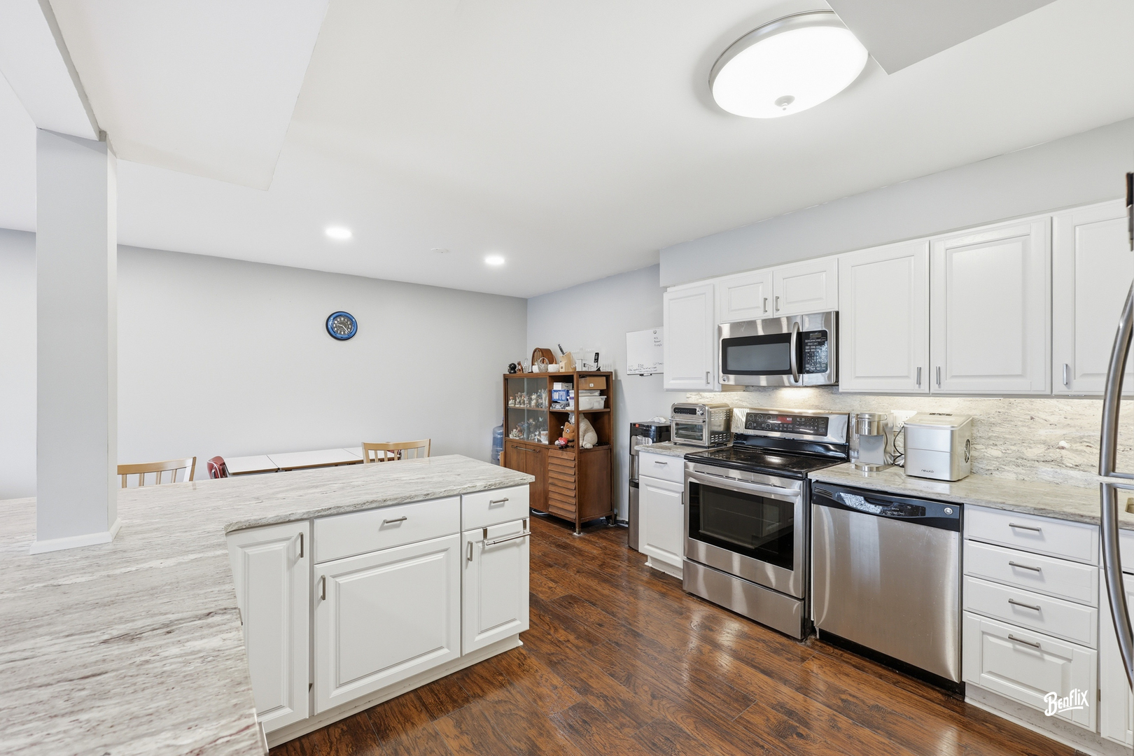 925 Spring Hill Drive 212