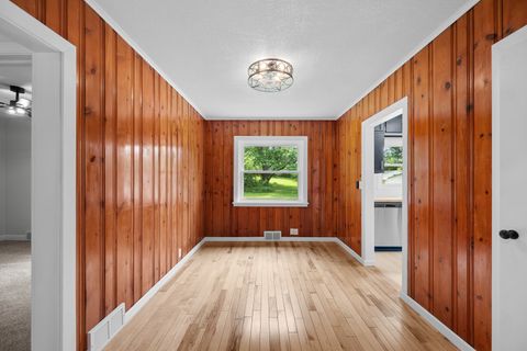 Tiny photo for 3525 Fair Avenue, Davenport, IA 52806 (MLS # 12656398)