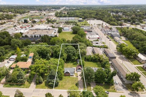Tiny photo for 3525 Fair Avenue, Davenport, IA 52806 (MLS # 12656398)