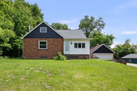 Tiny photo for 3525 Fair Avenue, Davenport, IA 52806 (MLS # 12656398)