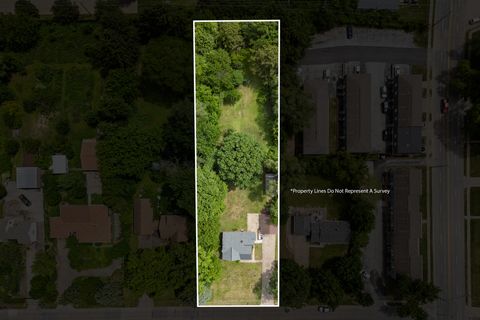 Tiny photo for 3525 Fair Avenue, Davenport, IA 52806 (MLS # 12656398)