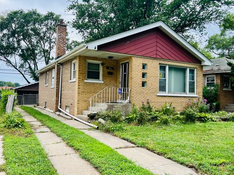 Photo of 811 Sibley Boulevard, Calumet City, IL 60409 (MLS # 12450929)