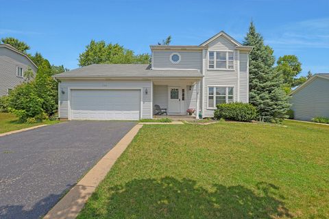 Photo of 710 Cimarron Drive, Cary, IL 60013 (MLS # 12410591)