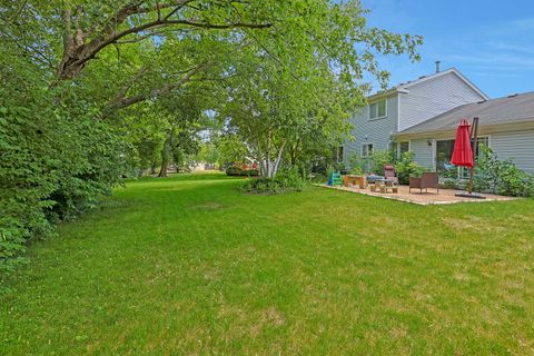 Tiny photo for 710 Cimarron Drive, Cary, IL 60013 (MLS # 12410591)
