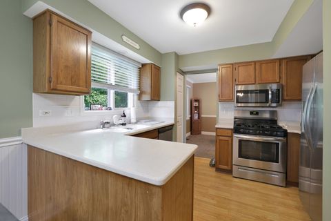 Tiny photo for 710 Cimarron Drive, Cary, IL 60013 (MLS # 12410591)