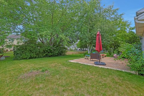 Tiny photo for 710 Cimarron Drive, Cary, IL 60013 (MLS # 12410591)