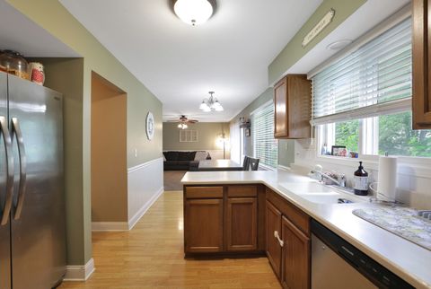 Tiny photo for 710 Cimarron Drive, Cary, IL 60013 (MLS # 12410591)