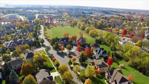 Tiny photo for 909 King Edward Avenue, St. Charles, IL 60174 (MLS # 12591413)