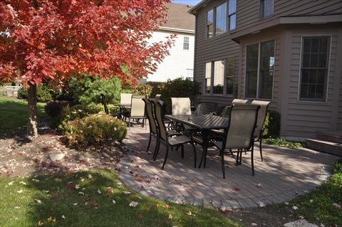 Tiny photo for 909 King Edward Avenue, St. Charles, IL 60174 (MLS # 12591413)