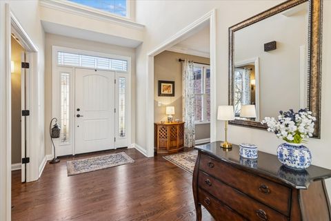 Tiny photo for 909 King Edward Avenue, St. Charles, IL 60174 (MLS # 12591413)