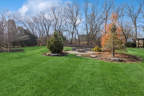 Tiny photo for 909 King Edward Avenue, St. Charles, IL 60174 (MLS # 12591413)