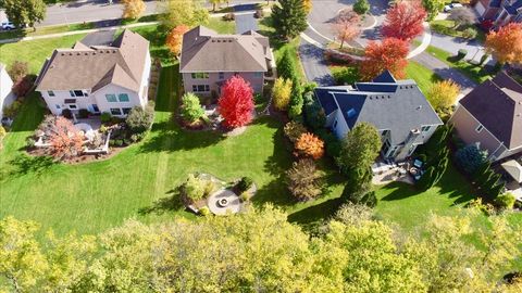 Tiny photo for 909 King Edward Avenue, St. Charles, IL 60174 (MLS # 12591413)