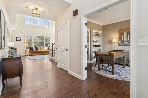 Tiny photo for 909 King Edward Avenue, St. Charles, IL 60174 (MLS # 12591413)