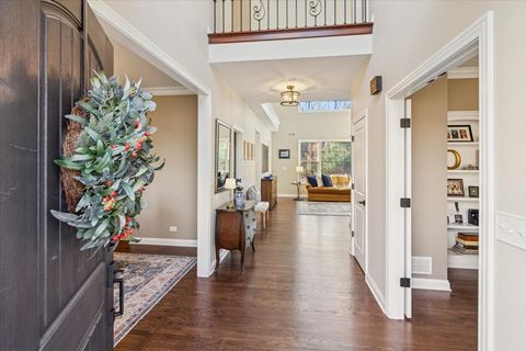 Tiny photo for 909 King Edward Avenue, St. Charles, IL 60174 (MLS # 12591413)