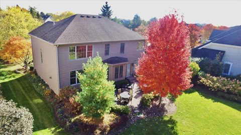 Tiny photo for 909 King Edward Avenue, St. Charles, IL 60174 (MLS # 12591413)