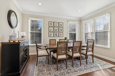 Tiny photo for 909 King Edward Avenue, St. Charles, IL 60174 (MLS # 12591413)