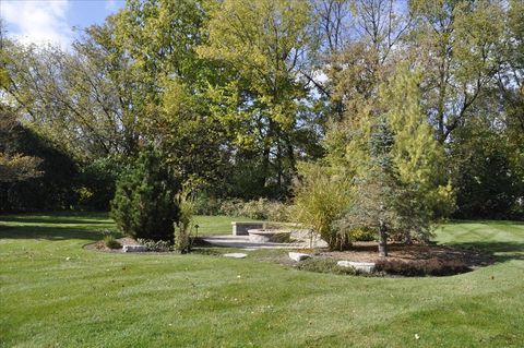 Tiny photo for 909 King Edward Avenue, St. Charles, IL 60174 (MLS # 12591413)