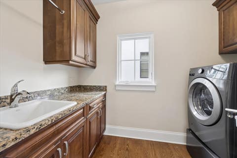 Tiny photo for 704 S Lincoln Street, Hinsdale, IL 60521 (MLS # 12706328)