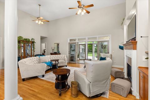 Tiny photo for 1330 Airport Road, Morris, IL 60450 (MLS # 12641306)