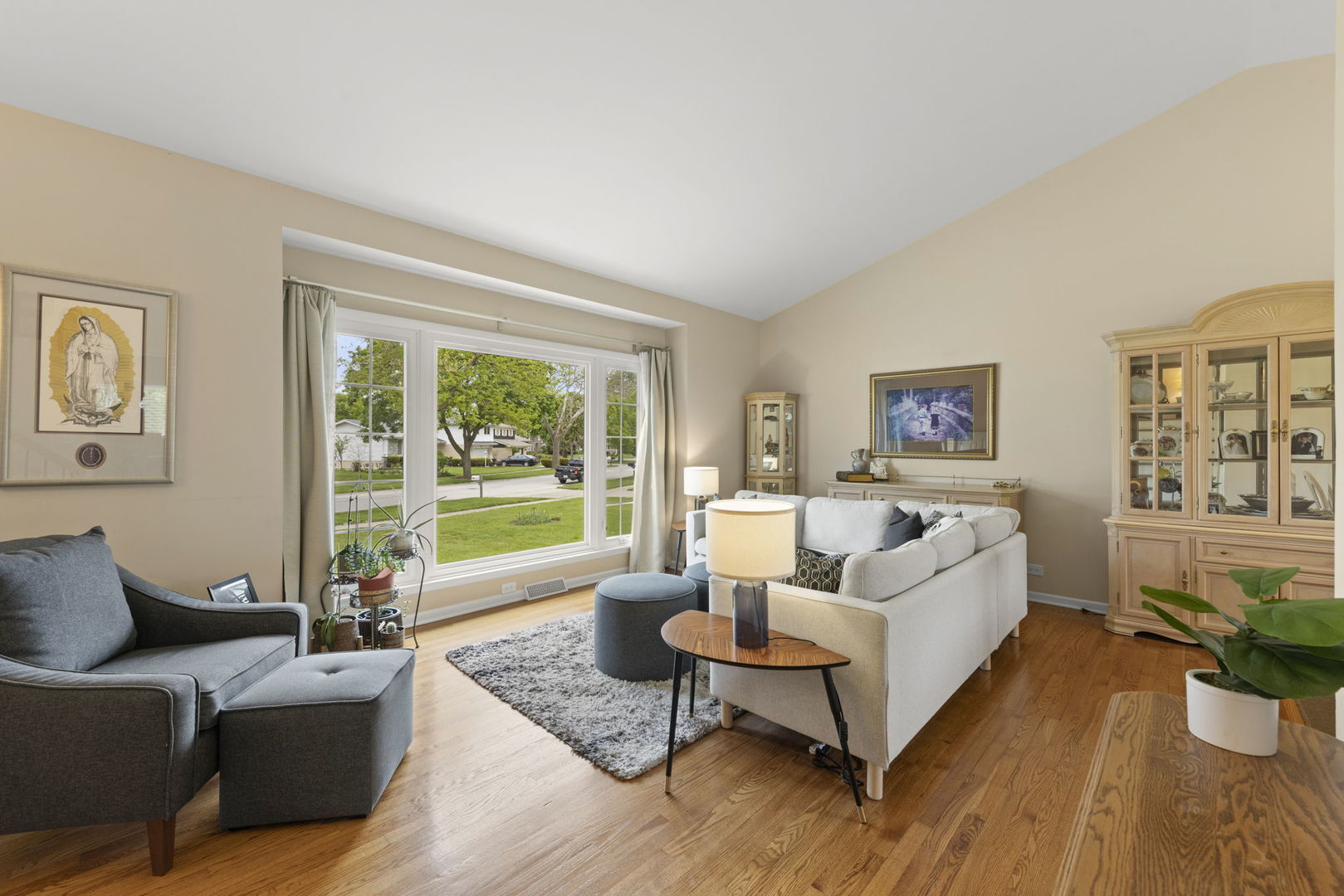 2426 S Shag Bark Trail