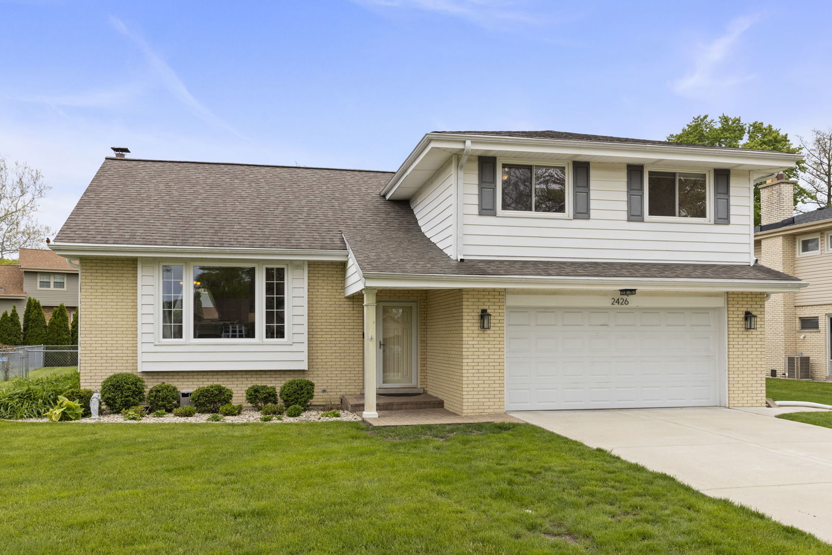 2426 S Shag Bark Trail