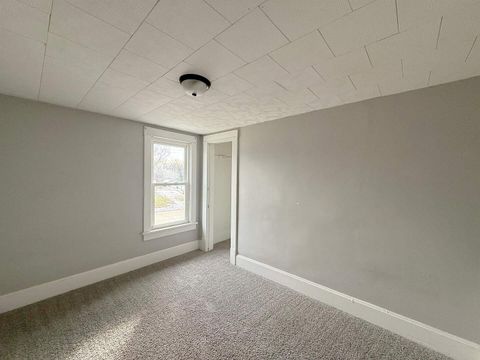 Tiny photo for 1841 Avenue Of The Cities Avenue, Moline, IL 61265 (MLS # 100000147)