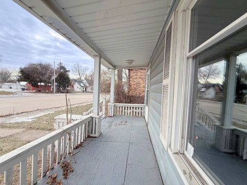 Tiny photo for 1841 Avenue Of The Cities Avenue, Moline, IL 61265 (MLS # 100000147)