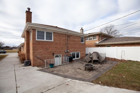 Tiny photo for 8453 N Ottawa Avenue, Niles, IL 60714 (MLS # 12545240)