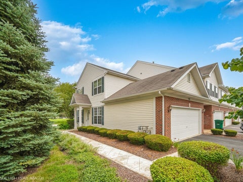 Tiny photo for 1901 W Crestview Circle #1901, Romeoville, IL 60446 (MLS # 12700287)