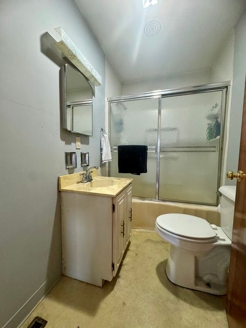 Tiny photo for 1619 Poplar Street, Ottawa, IL 61350 (MLS # 12508960)