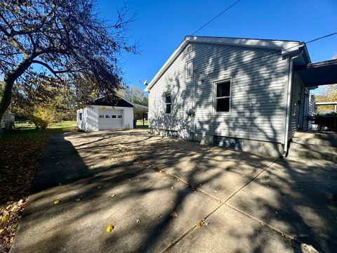 Tiny photo for 1619 Poplar Street, Ottawa, IL 61350 (MLS # 12508960)