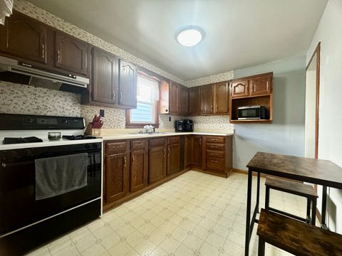 Tiny photo for 1619 Poplar Street, Ottawa, IL 61350 (MLS # 12508960)