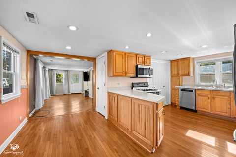 Tiny photo for 821 Wisconsin Road, New Lenox, IL 60451 (MLS # 12797886)