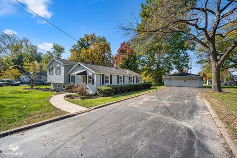 Photo of 821 Wisconsin Road, New Lenox, IL 60451 (MLS # 12797886)