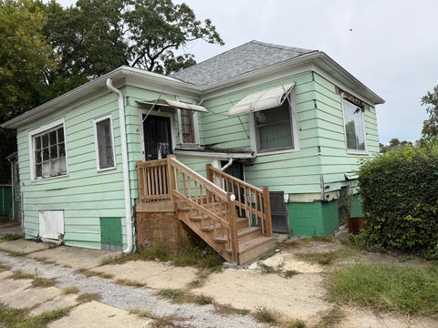 Tiny photo for 14630 Cooper Avenue, Dixmoor, IL 60426 (MLS # 12769827)