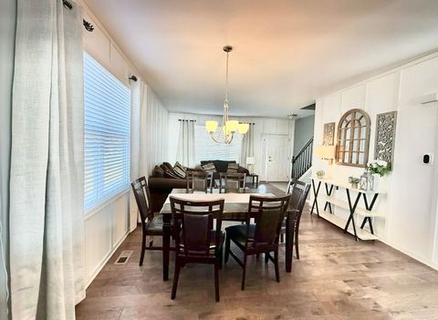 Tiny photo for 995 Bluff Quarry Drive, South Elgin, IL 60177 (MLS # 12586310)