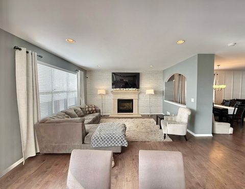 Tiny photo for 995 Bluff Quarry Drive, South Elgin, IL 60177 (MLS # 12586310)