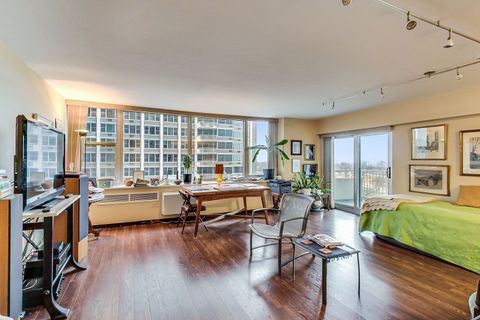 Tiny photo for 4250 N Marine Drive #809, Chicago, IL 60613 (MLS # 12626701)