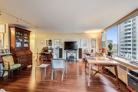 Tiny photo for 4250 N Marine Drive #809, Chicago, IL 60613 (MLS # 12626701)