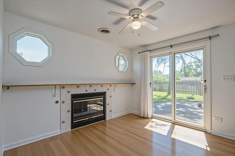 Tiny photo for 1624 W Weathersfield Way, Schaumburg, IL 60193 (MLS # 12660344)